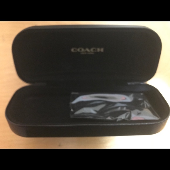 Coach Case - Picture 3 of 3